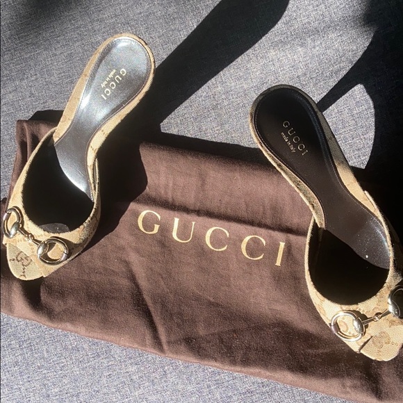 GUCCI HEELS - Picture 8 of 12